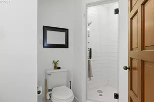 6011 SW Salmon St, Portland, OR 97221 - Photo 23
