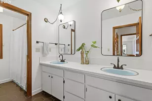 6011 SW Salmon St, Portland, OR 97221 - Photo 27