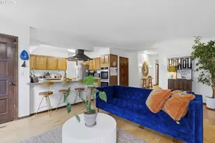 6011 SW Salmon St, Portland, OR 97221 - Photo 7