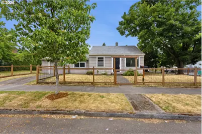 8011 N Clarendon Ave, Portland, OR 97203 - Photo 1