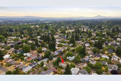 8011 N Clarendon Ave, Portland, OR 97203 - Photo 21