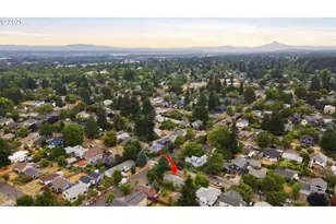 8011 N Clarendon Ave, Portland, OR 97203 - Photo 21
