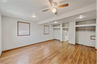 584 Exchange St, North Bend, OR 97459 - Photo 33