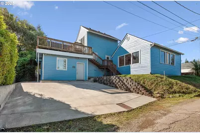 584 Exchange St, North Bend, OR 97459 - Photo 1