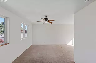 584 Exchange St, North Bend, OR 97459 - Photo 35