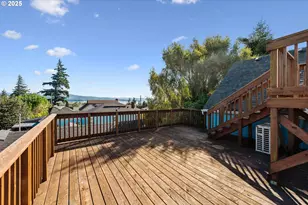 584 Exchange St, North Bend, OR 97459 - Photo 5