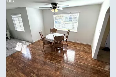 584 Exchange St, North Bend, OR 97459 - Photo 17