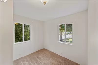 584 Exchange St, North Bend, OR 97459 - Photo 23