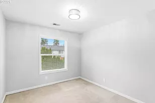 22750 SW Vermillion Dr, Tualatin, OR 97062 - Photo 17