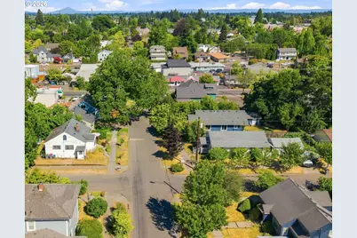 115 NW 9th St, McMinnville, OR 97128 - Photo 35