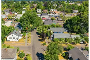 115 NW 9th St, McMinnville, OR 97128 - Photo 35