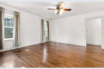 115 NW 9th St, McMinnville, OR 97128 - Photo 5