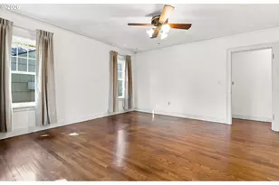 115 NW 9th St, McMinnville, OR 97128 - Photo 5