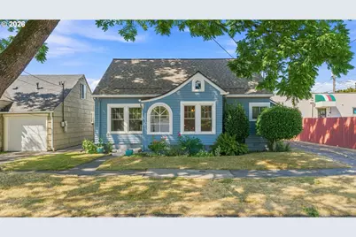 115 NW 9th St, McMinnville, OR 97128 - Photo 1