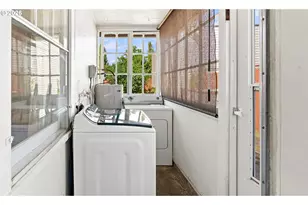 115 NW 9th St, McMinnville, OR 97128 - Photo 9
