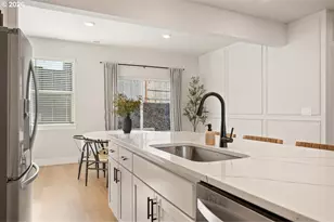 19080 SW Zinnia Ln, Beaverton, OR 97007 - Photo 9