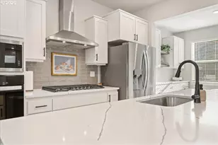 19080 SW Zinnia Ln, Beaverton, OR 97007 - Photo 7