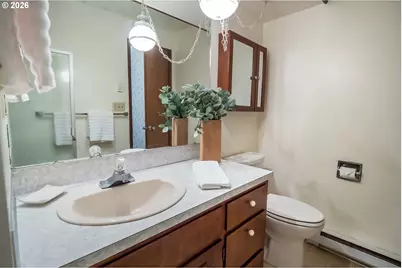 1421 Lawnridge Ave, Springfield, OR 97477 - Photo 17