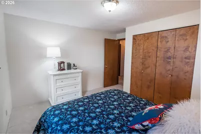 1421 Lawnridge Ave, Springfield, OR 97477 - Photo 19