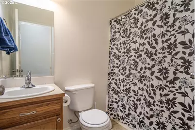 115 Silverado St, Roseburg, OR 97471 - Photo 29