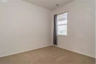 115 Silverado St, Roseburg, OR 97471 - Photo 27