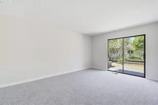 9445 SW Summerfield Dr, Tigard, OR 97224 - Photo 21