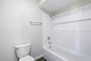 9445 SW Summerfield Dr, Tigard, OR 97224 - Photo 35
