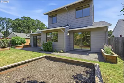 9445 SW Summerfield Dr, Tigard, OR 97224 - Photo 41