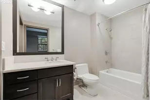 2454 NW Westover Rd, Portland, OR 97210 - Photo 21