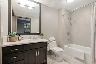 2454 NW Westover Rd, Portland, OR 97210 - Photo 7