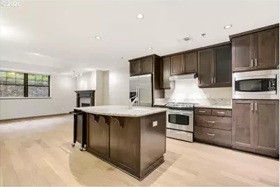 2454 NW Westover Rd #102, Portland, OR 97210 - Photo 17