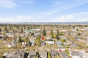 6855 NE Siskiyou St, Portland, OR 97213 - Photo 31