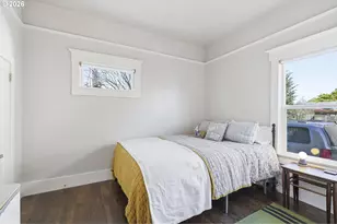 6855 NE Siskiyou St, Portland, OR 97213 - Photo 21