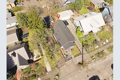 6855 NE Siskiyou St, Portland, OR 97213 - Photo 37