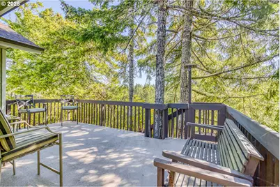 87942 Kelsie Way, Florence, OR 97439 - Photo 23