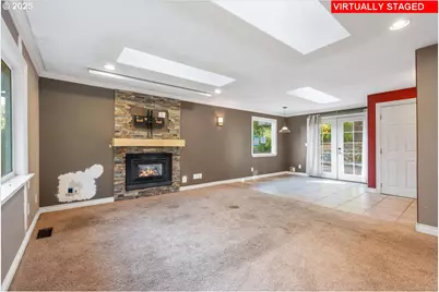 9320 SW Boones Ferry Rd, Portland, OR 97219 - Photo 5