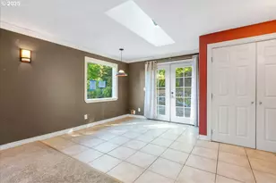 9320 SW Boones Ferry Rd, Portland, OR 97219 - Photo 9