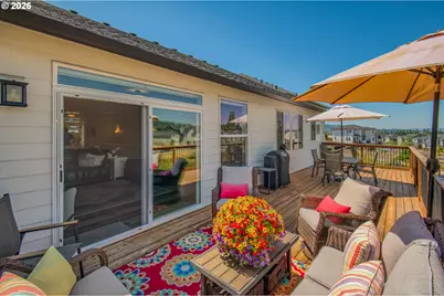 227 E Taylor Dr, Newberg, OR 97132 - Photo 23