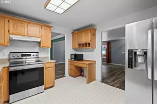 37637 Solso Ct, Sandy, OR 97055 - Photo 7