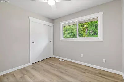 1422 SW Hensley Rd, Troutdale, OR 97060 - Photo 19