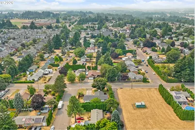 1422 SW Hensley Rd, Troutdale, OR 97060 - Photo 27