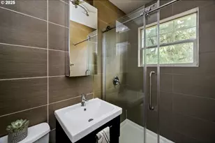 20 NW 16th Ave, Portland, OR 97209 - Photo 11