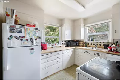 1202 21st Ave, Longview, WA 98632 - Photo 23