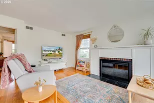 813 N 16th Ave, Kelso, WA 98626 - Photo 3