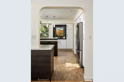 1021 SW Stephenson Ct, Portland, OR 97219 - Photo 15