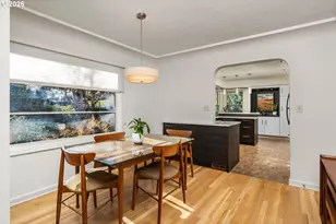 1021 SW Stephenson Ct, Portland, OR 97219 - Photo 13