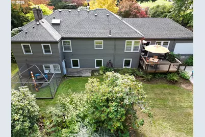 1021 SW Stephenson Ct, Portland, OR 97219 - Photo 33