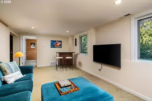 1021 SW Stephenson Ct, Portland, OR 97219 - Photo 27