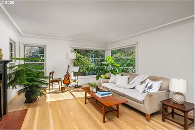 1021 SW Stephenson Ct, Portland, OR 97219 - Photo 11