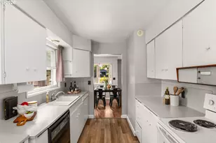 1731 NE Liberty St, Portland, OR 97211 - Photo 9